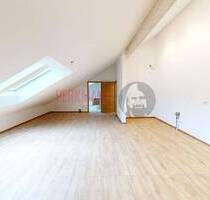 Dachgeschosswohnung Ideal für Paare oder Singles! Dachterrasse, Perfektes Homeoffice Ruhige Lage - Amberg