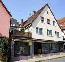 Wohnen, arbeiten, vermieten - alles in einem! Wohn- und Geschäftshaus in Waischenfeld