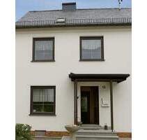 Doppelhaushälfte in Chemnitz-Siegmar: Einfamilienhaus, 4-Raum, Wintergarten, Garage & Ausbaureserve - Chemnitz / Rabenstein