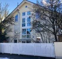 Großzügige Gartenwohnung über 2 Ebenen mit Wintergarten - München Waldperlach