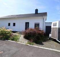 Immobilien-Richter: Kernsaniertes Einfamilienhaus mit Sonnengrundstück - Arnsberg Müschede