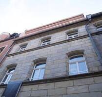 hochwertige Altbau-Dachgeschoss Wohnung im Stadtzentrum von Bayreuth