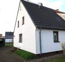 *Provisionsfrei* Sofort einziehen! Gepflegte, unterkellerte DHH in schöner, begehrter und ruhiger Lage, mit großem Garten in Wald- u. Seenähe - Karlsruhe Neureut - Kirchfeld