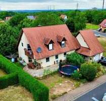 Familienfreundliches Eigenheim mit großem Garten und Gestaltungsmöglichkeiten - Bergrheinfeld Garstadt