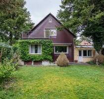 AIGNER - Ruhig gelegenes Einfamilienhaus mit großzügigem Garten in Hadern - München