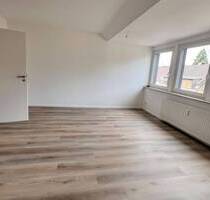 Sanierte Eigentumswohnung, Haus Modernisiert, Energetisch gedämmt. PROVISIONSFREI - Düsseldorf Benrath