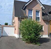 Schönes Niedrigenergie-Einfamilienhaus mit Garage und großer Terrasse - Trier Ehrang