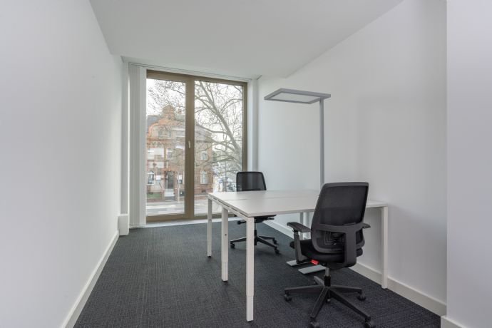 Privater Büroraum für 2 Personen 10 sqm in Regus WIESBADEN, Connect
