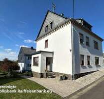 Schönes Einfamilienhaus mit Scheune und großem Grundstück - Dommershausen-Sabershausen