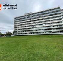 Karlsfeld, gepflegte Familienwohnung mit ca. 79 m² Wohnfläche, große Loggia, Wohnküche, Lift, Keller