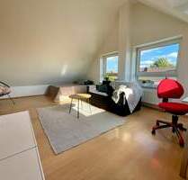 Geräumige 4-Zimmer + Studio Wohnung mit Balkon, Garage und Stellplatz - Alsdorf