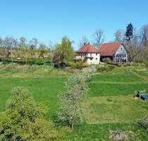 Stadtnahes Hofanwesen mit Panoramablick über Ravensburg bis zu den Alpen
