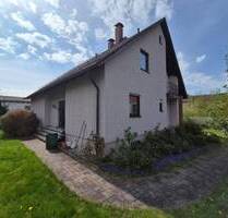 Großzügiges Einfamilienhaus in sonniger Lage im Stadtkern von Regenstauf