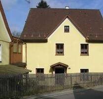 1-Familien-Haus idyllisch gelegen mit Nebengebäude, Garage und PKW-Stellplatz - Engelthal