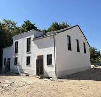 Neubau von 12 DHH in Neudorf-Süd, KfW 40+ z.T. mit QNG - Duisburg
