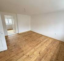 Wohnung im Hausformat! Historischer Charme, modern saniert & mit Innenhof in Velburg