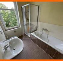 Hochwertig sanierte und moderne 2 Zimmerwohnung mit Wanne und Dusche! - Gera Pforten