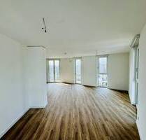 Helle Wohnung mit großem Sonnenbalkon im Erstbezug! - Berlin Schöneberg