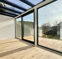 HOFHEIM-LANGENHAIN: Ihr neues RMH mit Wintergarten und moderner Ausstattung