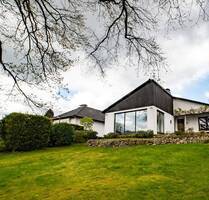 Bungalow auf traumhaften Hanggrundstück im Herzen von Sottorf dem schönsten Dorf im Rosengarten - Sottorf / Rosengarten