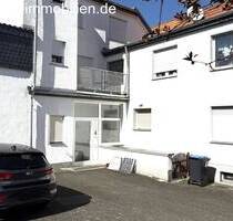 Wohn- und Geschäftshaus + Garagen + 1.186 m² großes Grundstück zu verkaufen - Hürth Gleuel