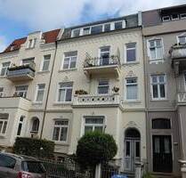 Schöne und zentrale 3-Zimmer-Altbauwohnung im Dachgeschoss in Lübeck - St. Jürgen (Nähe Wakenitz)