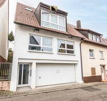 Die besondere 3-Zimmerwohnung, Baujahr 2000, Doppelgarage im Haus, Fußbodenheizung, neues Bad, sofort verfügbar - Remseck am Neckar Hochberg