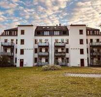 Traumhaft! Hochwertig sanierte Altbauwohnung mit Balkon & großem Grundstück in Dresden+++