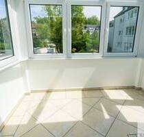 Bezugsfreie 3-Zimmer-Eigentumswohnung in Benrath mit Wintergarten - Düsseldorf Benrath