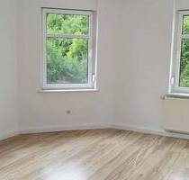 ** Kleine 3-Zimmer mit Laminat und Wannenbad zum Toppreis! ** - Wittgensdorf b Chemnitz