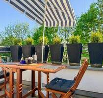 *** Gelegenheit *** charmante 2,5-Zimmer-Wohnung mit Außenstellplatz in Berg-am-Laim *** - München Echarding