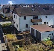 Doppelhaushälfte mit Potential - 699.000,00 EUR Kaufpreis, ca.  120,00 m² Wohnfläche in Regensburg (PLZ: 93051)