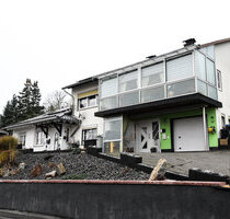 Einmal kaufen, doppelt profitieren: Zweifamilienhaus mit spektakulärem Meißnerblick! - Großalmerode Laudenbach