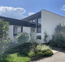 Gepflegter Reihenbungalow in ruhiger Lage von Stein-Deutenbach!