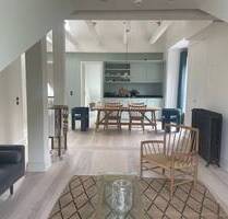 Komplett möblierte wunderschöne 3 Zimmerwohnung, W10.04, Im DG mit Fahrstuhl im Haus - Hamburg Rotherbaum
