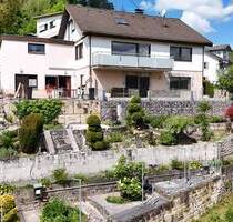 Einfamilienhaus mit Einliegerwohnung und Weitblick - Epfendorf
