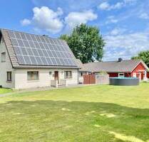 Neuwertiger Bungalow und älteres Haus auf einem Grundstück. Perfekt für mehrere Generationen. - Ziethen