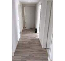 Sehr schöne 4-R-Wohnung in MD-Stadtfeld -Ost im EG.ca.94m² zu vermieten ! - Magdeburg Stadtfeld Ost