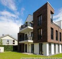 modere 3-Zimmer mit Einbauküche, 2 Bädern, Stellplatz und Terrasse - Großhansdorf