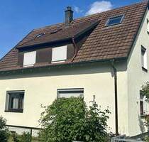 Einfamiliehaus in top Lage mit sonnigem Grundstück und großzügiger Garage - sanierungsbedürftig - Stuttgart Weilimdorf