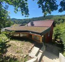 Untergruppenbach-Farnersberg: Idyllisch gelegenes Wochenendgrundstück, in dem Schwäbisch-Fränkischen-Wald, mit einem Wochenendhaus