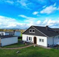 Feldrandlage und Top-Anbindung garantiert: Sanierungsbedürftiges Einfamilienhaus in Lohfelden