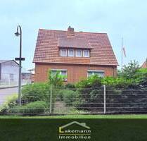 Charmantes Rotsteinhaus mit Ausbaupotenzial in Hoyerhagen