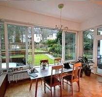 FREE ab 01.07.2025 Stilvolle 2-Zimmer-Hochparterre-Wohnung Balkon mit Zugang zum Gemeinschaftsgarten - Trier Gartenfeld 1