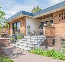 Moderner Wohntraum auf großzügigem Eckgrundstück - stilvoller Flachdachbungalow in Drochtersen