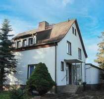 Charmantes Einfamilienhaus mit gehobener Ausstattung, großem Garten & Wintergarten - Pulsnitz