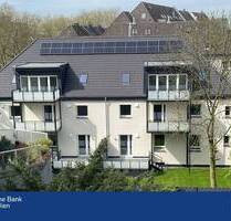 Jetzt an die Zukunft denken, Solar+ Wärmepumpe sorgen für Heizung +WW, Energiepass 8,3 kwh(m²a) - Duisburg Ruhrort