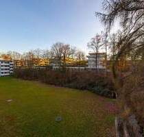 Bezugsfreie Eigentumswohnung mit Aufzug und Balkon in Konstanz-Königsbau