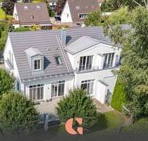 Moderne Villenhälfte in begehrter Lage - Grünwald