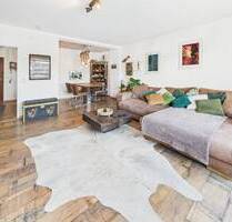 Großzügige Wohnung mit 2 Balkonen in beliebter Wohnlage. - Mannheim / Neckarau Neckarau - Mitte